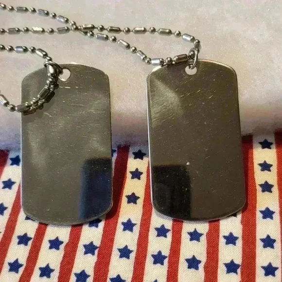 Necklaces - Picture 3 of 4